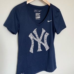 Nike Yankees Dri-Fit Shirt